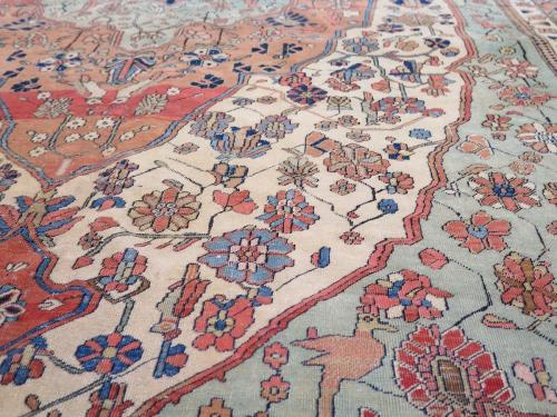 Fine antique Kashan carpet, by Masterweaver, Mohtashem