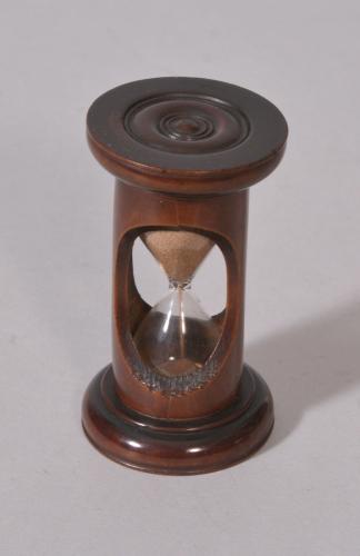 S/2516 Antique Treen 19th Century Fruitwood Egg Timer