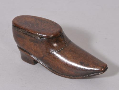 S/2530 Antique Treen 19th Century Fruitwood Snuff Shoe