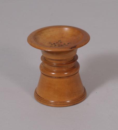 S/2698 Antique Treen 19th Century Boxwood Pounce Pot