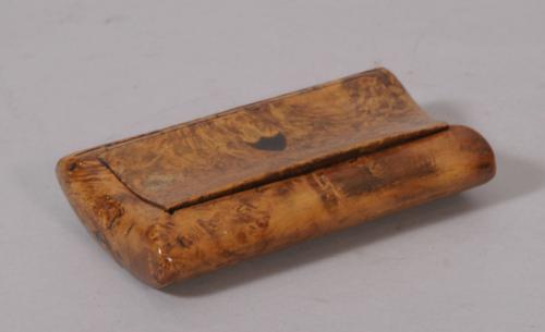S/2821 Antique Treen 19th Century Masur Birch Snuff Box