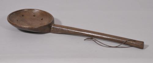 S/2888 Antique Treen 19th Century Beech Skimming or Straining Ladle