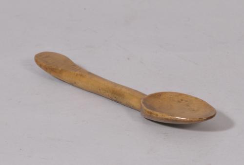 S/2977 Antique Treen 19th Century Child's Fruitwood Spoon