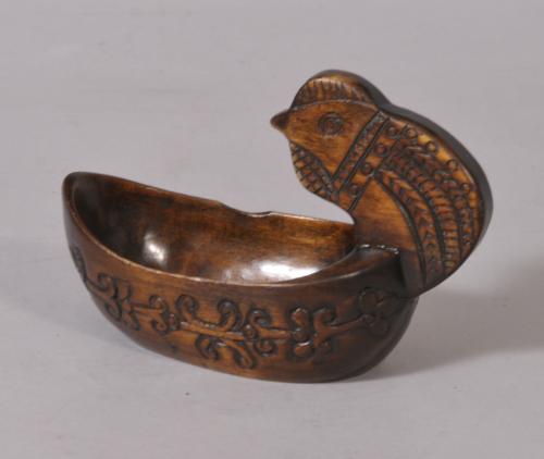 S/3049 Antique Treen 19th Century Birch Boat Shaped Water Dipper