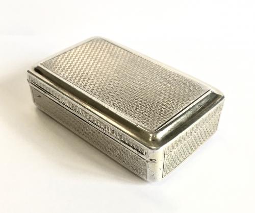 Georgian silver & silver gilt snuff box
