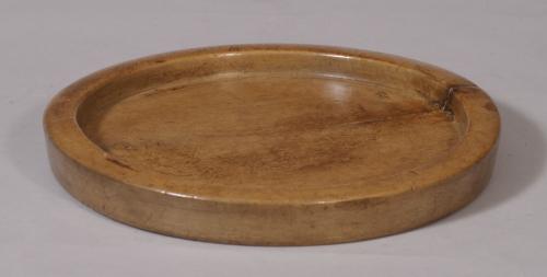 S/3032 Antique Treen 19th Century Sycamore Platter