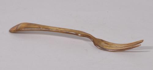 S/2912 Antique 19th Century Horn Table Fork