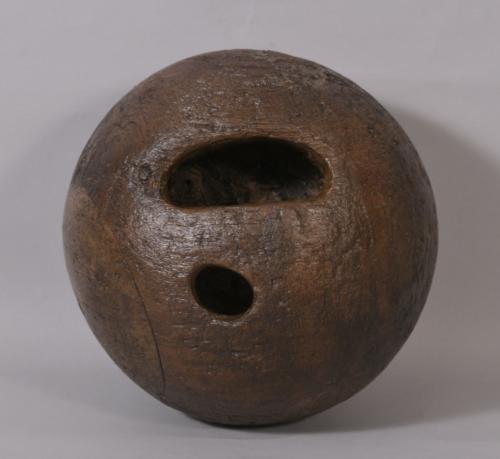 S/3083 Antique Treen 19th Century Large Hard Wood Bowling Ball