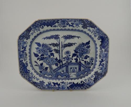 Chinese porcelain meat dish