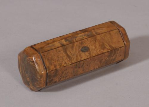 S/3159 Antique Treen 19th Century Masur Birch Snuff Box