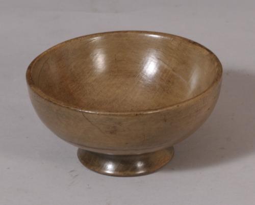 S/3160 Antique Treen 19th Century Welsh Sycamore Cawl Bowl
