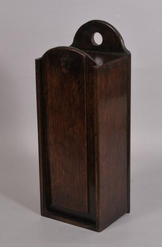 S/3202 Antique Welsh Oak Wall Mounted Candle Box