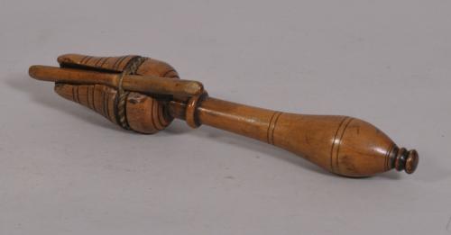 S/3351 Antique Treen 19th Century Boxwood Clicker or Clicket