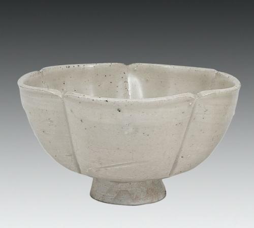 Sung White Glazed Cup