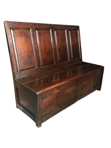 Oak Box Settle, English 1720
