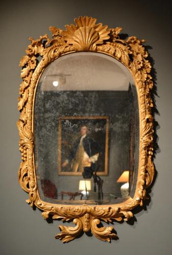 George II carved gilt wood mirror