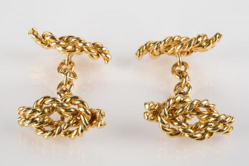 Vintage Cufflinks of Reef Knots in Textured 18 Carat Gold, English circa 1960