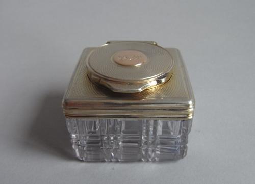 A Fine William IV Silver Mounted Travelling Inkwell Made in London in 1833 by Archibald Douglas