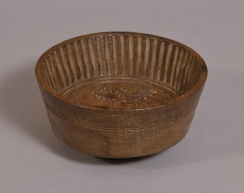 S/3719 Antique Treen 19th Century Sycamore Flummery Mould