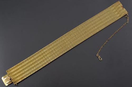 Victorian 18ct Gold Boxed Bracelet