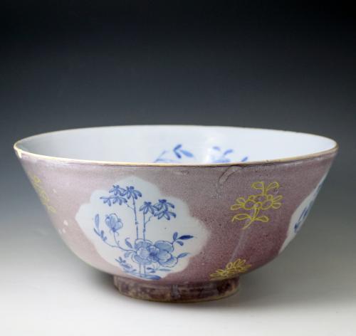 Large scale London delft bowl manganese, yellow and blue with bianco-sopra-bianco. English 18th century