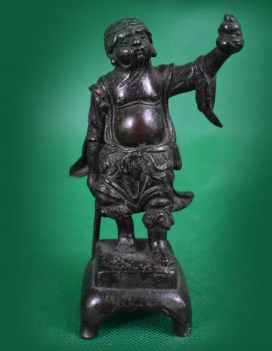 Bronze Chinese figurine of a wise man, 17th century