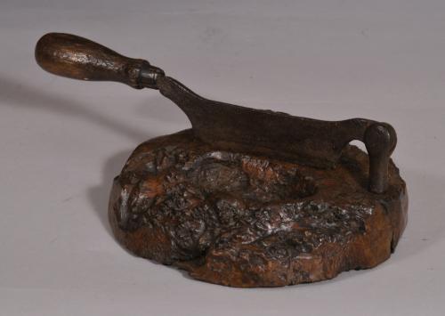 S/3948 Antique Treen 19th Century Natural Burr Tobacco Cutter
