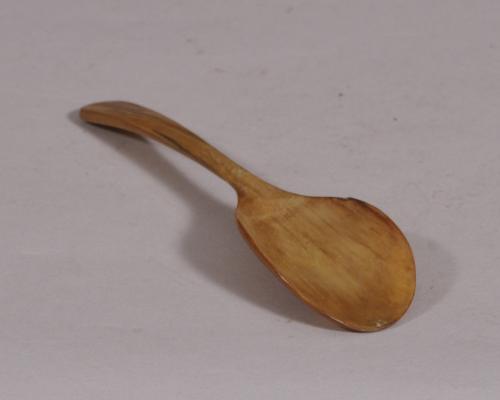 S/3896 Antique Late Victorian Golden Horn Spoon