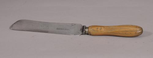 S/3925 Antique Carved Beech Handled Bread Knife