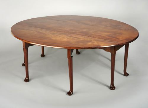 Exceptional mid-eighteenth century oval drop-leaf dining-table