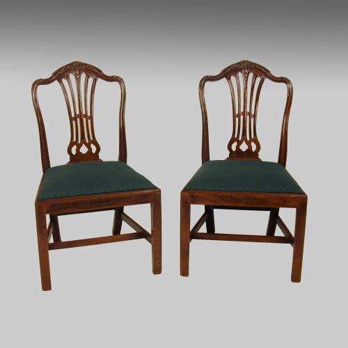 Pair of 18th century mahogany Hepplewhite chairs