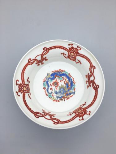 Set of 5 Kakiemon Dragon Bowls, Circa 1700