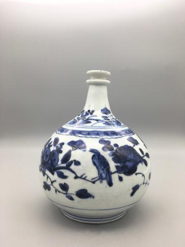 Blue and White Arita Porcelain Apothecary bottle, Circa 1680