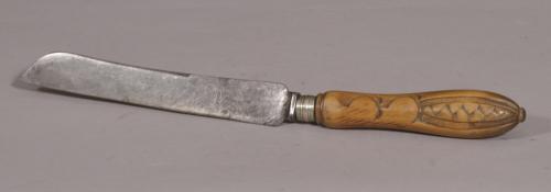 S/3935 Antique 19th Century Boxwood Handled Bread Knife