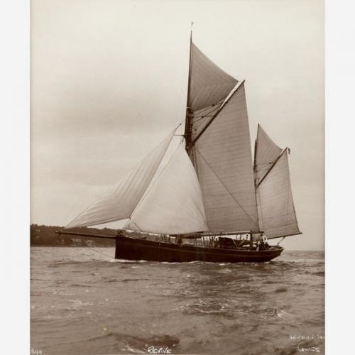 Early silver gelatin photographic print by Beken of Cowes – Yacht Revive