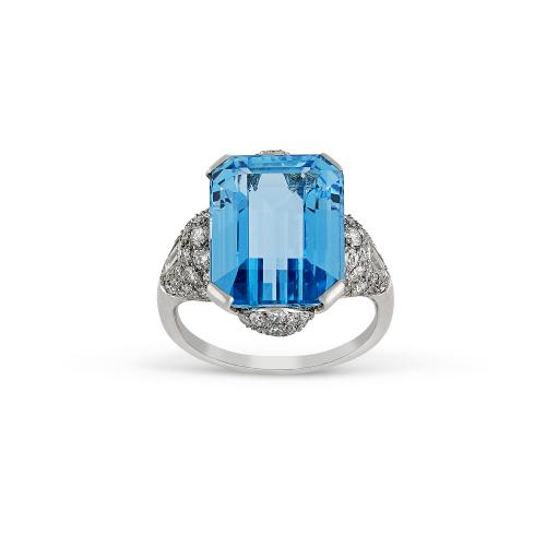 1960's Aquamarine and diamond ring
