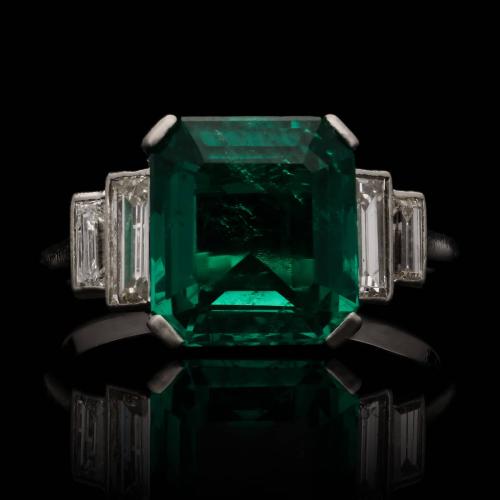 A stunning 3.20ct Colombian emerald-cut emerald and baguette diamond ring