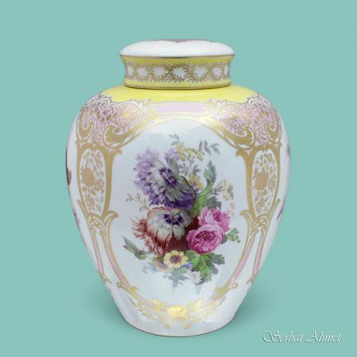 KPM Berlin Vase and Cover with Floral Decoration, c.1908