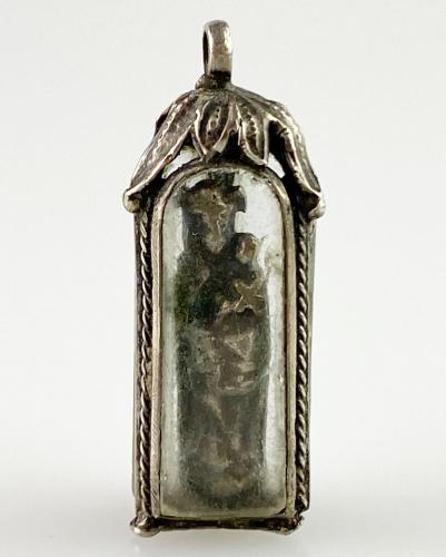 Silver & glass pendant with miniature virgin & child. Spanish, late 17th century