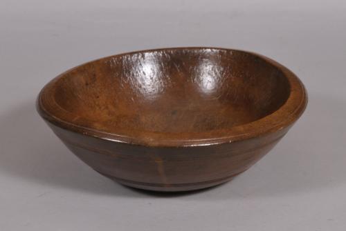 S/4073 Antique Treen 19th Century Sycamore Food Bowl
