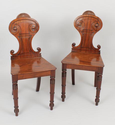 Pair of good quality George IV period mahogany hall-chairs
