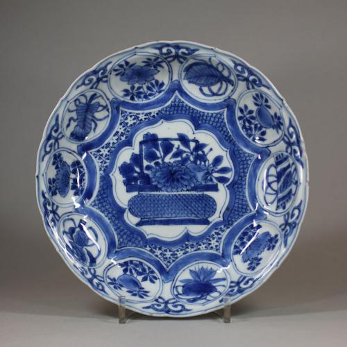 Chinese blue and white kraak lobed dish, Wanli (1573-1603)