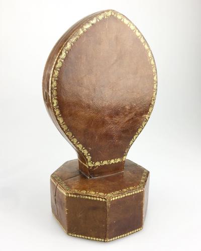 Leather monstrance case. Probably French, early 19th century