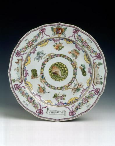 Chinese export porcelain plates, arms of Saldanha e Albuquerque, c. 1750, Qianlong reign, Qing dynasty