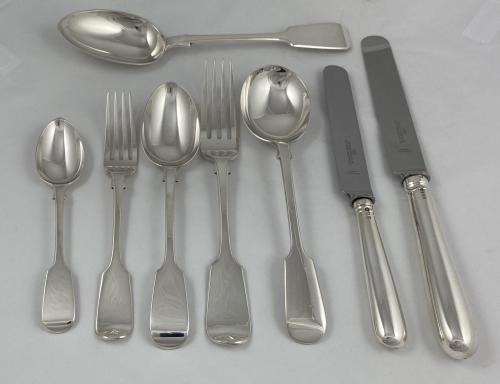 Aldwinckle and Slater silver fiddle pattern flatware cutlery  