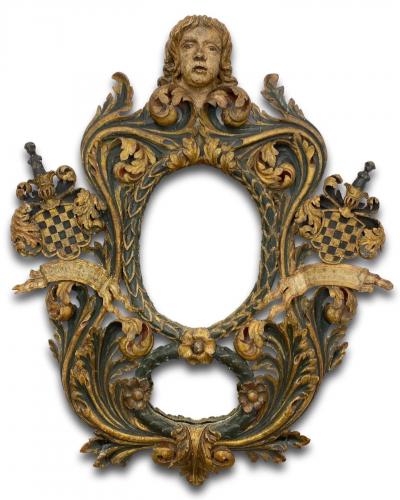 Large limewood frame. Southern Germany, second half of the 17th century