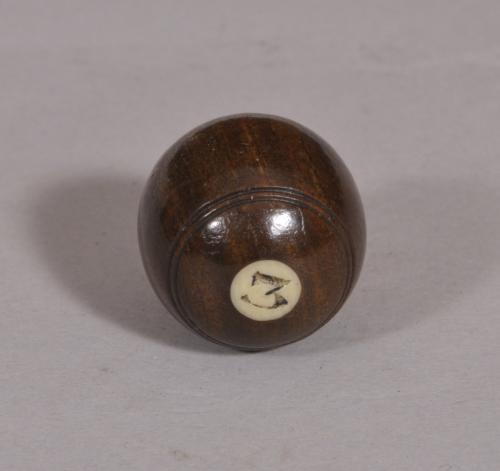 S/4115 Antique 19th Century Small Rosewood Table Skittles Ball