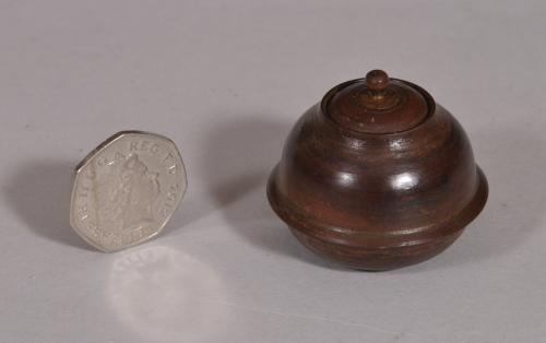 S/4116 Antique 19th Century Miniature Fruitwood Spice Pot