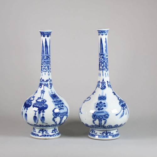 Pair of Chinese blue and white bottle vases, Kangxi (1662-1722)