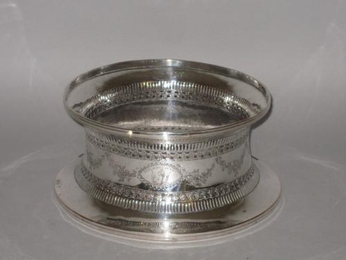 AN 18TH CENTURY OLD SHEFFIELD PLATE SILVER DISH RING, CIRCA 1780